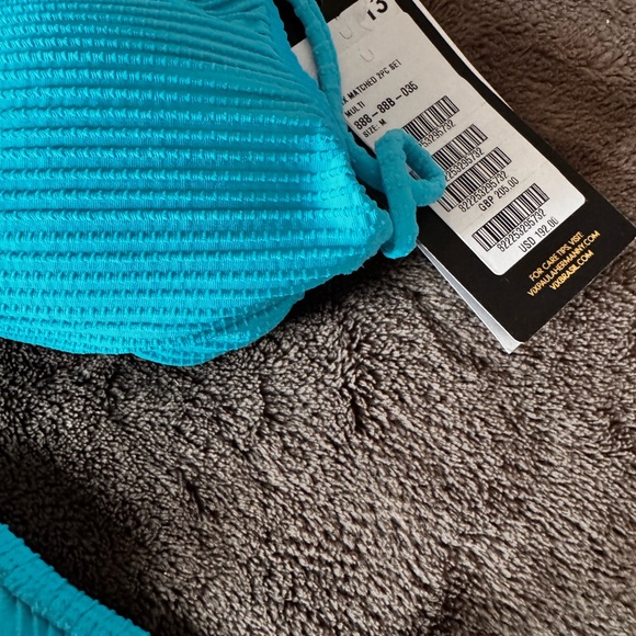 Turquoise Bikini Set - Picture 3 of 9